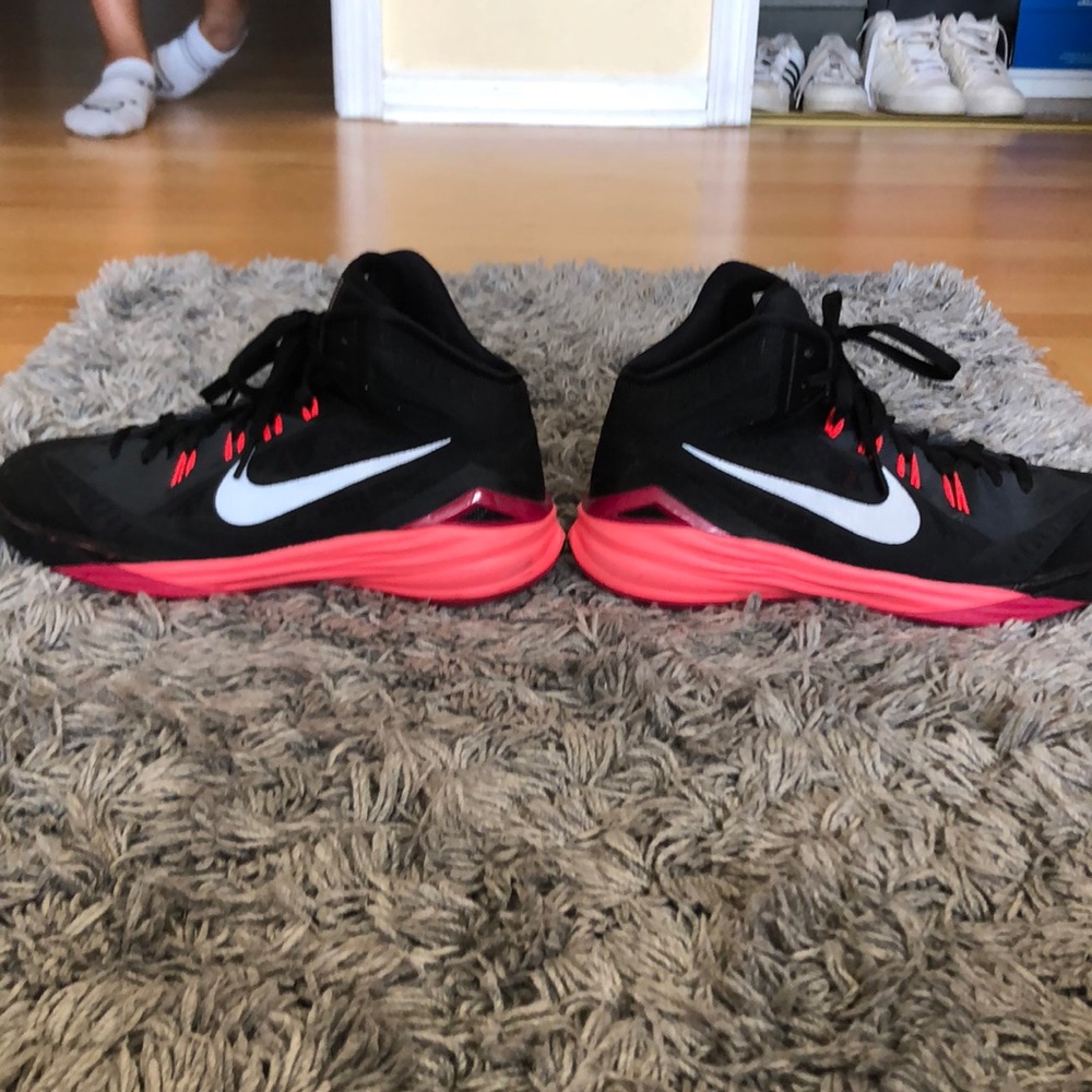 nike hyperdunks - Picture 4 of 6